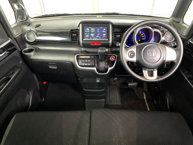 Ｎ－ＢＯＸカスタム Ｇ・Ａパッケージ　禁煙車　４ＷＤ　電動スライドドア　ＳＤナビ　ＨＩＤヘッド　純正１４インチアルミ　デュアルエアコン　Ｂｌｕｅｔｏｏｔｈ　ＣＤ　ＤＶＤ再生　フルセグ　プライバシーガラス　盗難防止装置（2枚目）