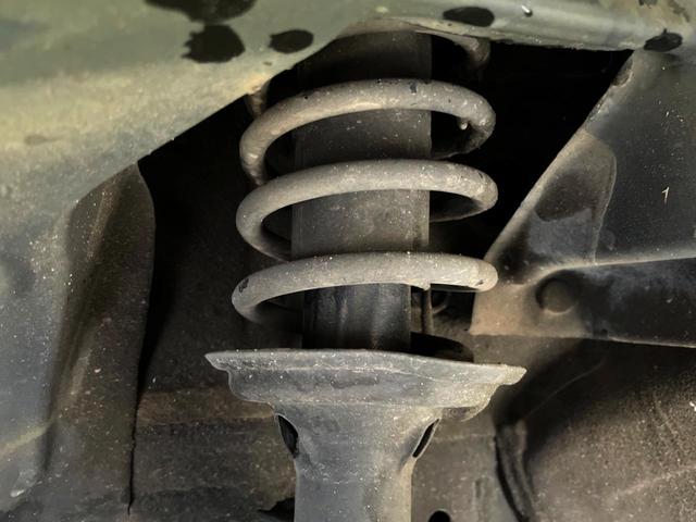 Ｎ－ＢＯＸカスタム Ｇ・Ａパッケージ　禁煙車　４ＷＤ　電動スライドドア　ＳＤナビ　ＨＩＤヘッド　純正１４インチアルミ　デュアルエアコン　Ｂｌｕｅｔｏｏｔｈ　ＣＤ　ＤＶＤ再生　フルセグ　プライバシーガラス　盗難防止装置（20枚目）