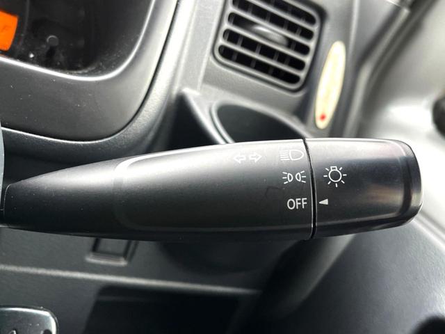 スーパーキャリイ X 禁煙車 4WD HIDヘッドライトライト プライバシーガラス(31枚目)