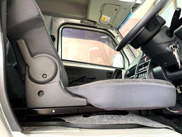 スーパーキャリイ X 禁煙車 4WD HIDヘッドライトライト プライバシーガラス(33枚目)