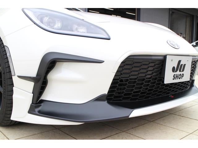 ＧＲ８６ ＲＺ　空力パッケージ　ＧＲエアロ・スポーツマフラー・トランクスポイラー・カナード・エアロスタビライジングカバー　純正フルセグ９インチナビ　バックカメラ　純正ドラレコ　ＥＴＣ２．０　ＨＤＭＩ　ＴＶキット（25枚目）