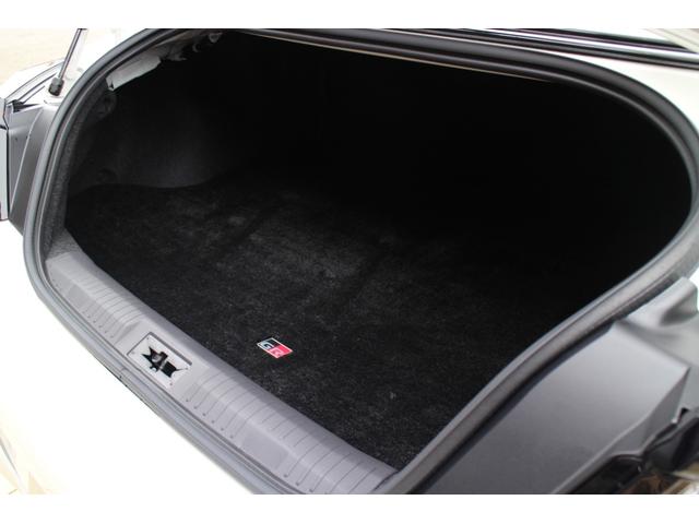 ＧＲ８６ ＲＺ　空力パッケージ　ＧＲエアロ・スポーツマフラー・トランクスポイラー・カナード・エアロスタビライジングカバー　純正フルセグ９インチナビ　バックカメラ　純正ドラレコ　ＥＴＣ２．０　ＨＤＭＩ　ＴＶキット（28枚目）