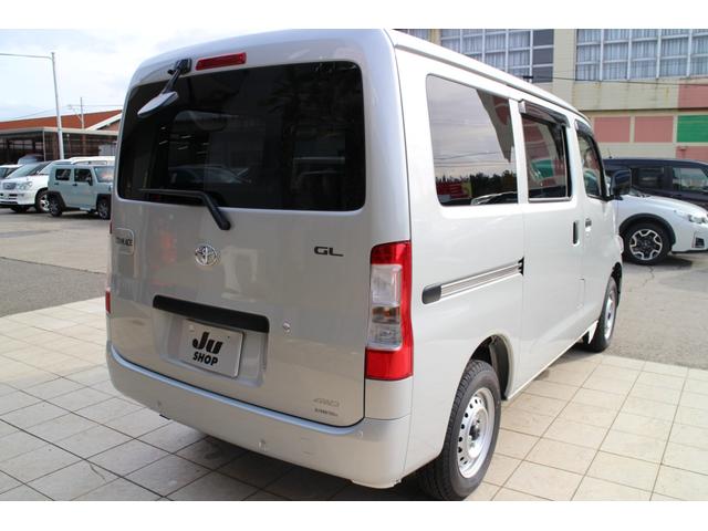 タウンエースバン GL 4WD スマートアシスト 寒冷地仕様 センターデフロック LEDヘッドライト リヤフォグ クリアランスソナー アイドリングストップ オートマチックハイビーム フロアマット ドアバイザー(17枚目)