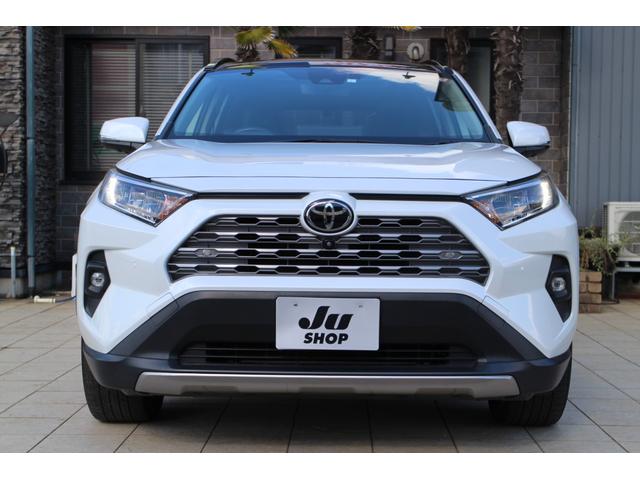 ＲＡＶ４ Ｇ　Ｚパッケージ　４ＷＤ　禁煙車　パノラマムーンルーフ　純正フルセグディスプレイオーディオ　全方位カメラ　ＥＴＣ２．０　デジタルインナーミラー　レザーシート　シートヒーター　パワーシート　ＬＥＤヘッドライト（2枚目）