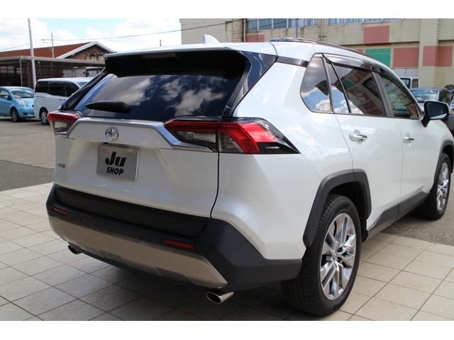ＲＡＶ４ Ｇ　Ｚパッケージ　４ＷＤ　禁煙車　パノラマムーンルーフ　純正フルセグディスプレイオーディオ　全方位カメラ　ＥＴＣ２．０　デジタルインナーミラー　レザーシート　シートヒーター　パワーシート　ＬＥＤヘッドライト（15枚目）