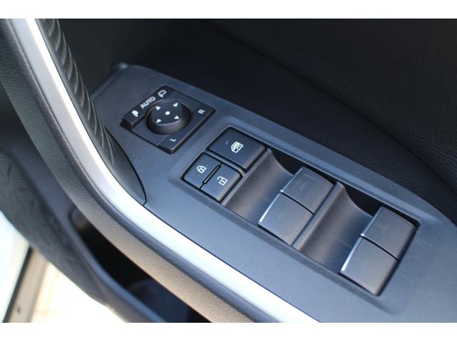 ＲＡＶ４ Ｇ　Ｚパッケージ　４ＷＤ　禁煙車　パノラマムーンルーフ　純正フルセグディスプレイオーディオ　全方位カメラ　ＥＴＣ２．０　デジタルインナーミラー　レザーシート　シートヒーター　パワーシート　ＬＥＤヘッドライト（25枚目）