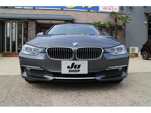 320dブルーパフォーマンス ラグジュアリー 純正ナビ バックカメラ ETC プッシュスタート パワーシート HIDヘッドライト クルーズコントロール クリアランスソナー アイドリングストップ(2枚目)