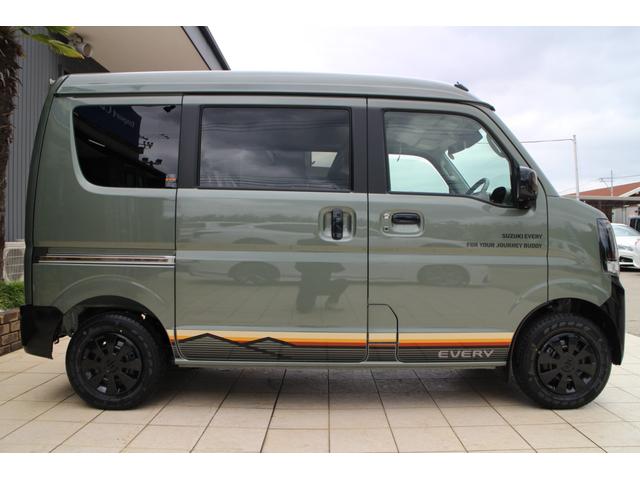 エブリイ Ｊリミテッド　４ＷＤ　両側パワースライドドア　ＬＥＤヘッドライト　届け出済み未使用車　１オーナー　プッシュスタート　バックカメラ　クリアランスソナー　オートマチックハイビーム　７インチディスプレイオーディオ（4枚目）