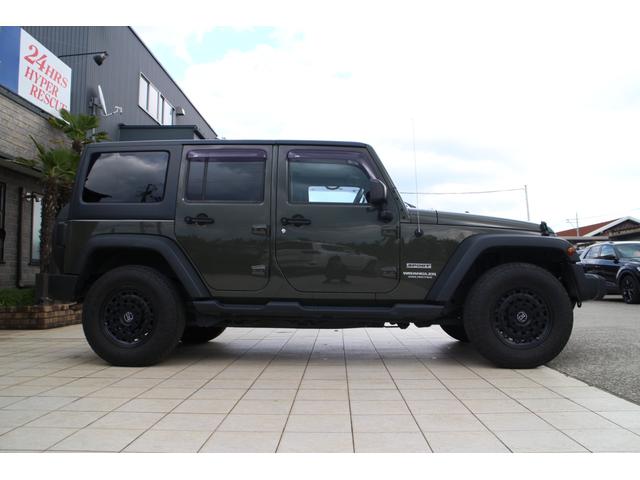 ジープ・ラングラーアンリミテッド スポーツ 4WD ブラックライノ17インチアルミ トーヨーオープンカントリー パイオニアフルセグナビ バックカメラ サイドカメラ ETC クルーズコントロール キーレス(8枚目)