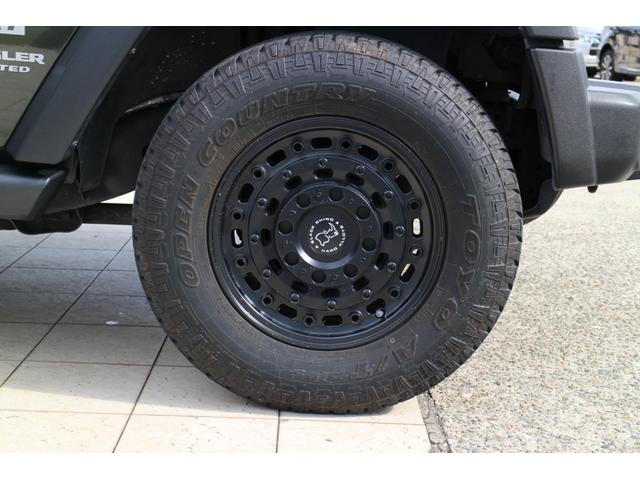 ジープ・ラングラーアンリミテッド スポーツ 4WD ブラックライノ17インチアルミ トーヨーオープンカントリー パイオニアフルセグナビ バックカメラ サイドカメラ ETC クルーズコントロール キーレス(10枚目)