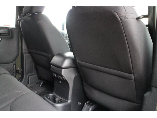 ジープ・ラングラーアンリミテッド スポーツ 4WD ブラックライノ17インチアルミ トーヨーオープンカントリー パイオニアフルセグナビ バックカメラ サイドカメラ ETC クルーズコントロール キーレス(33枚目)