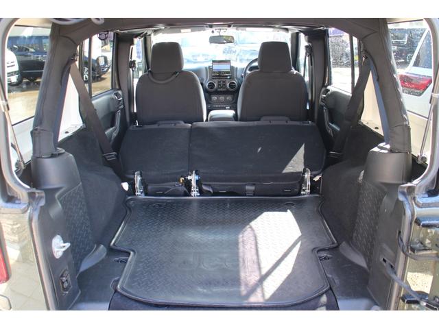 ジープ・ラングラーアンリミテッド スポーツ 4WD ブラックライノ17インチアルミ トーヨーオープンカントリー パイオニアフルセグナビ バックカメラ サイドカメラ ETC クルーズコントロール キーレス(39枚目)