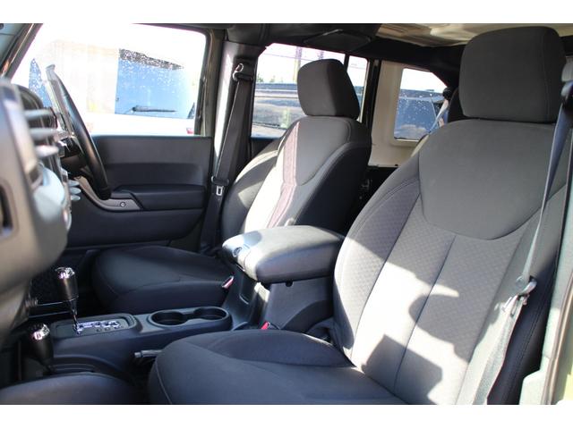 ジープ・ラングラーアンリミテッド スポーツ 4WD ブラックライノ17インチアルミ トーヨーオープンカントリー パイオニアフルセグナビ バックカメラ サイドカメラ ETC クルーズコントロール キーレス(44枚目)