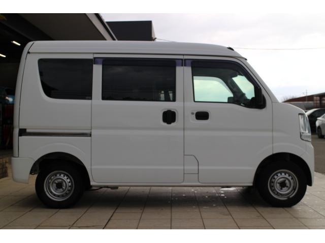 エブリイ PAリミテッド 4WD レーダーブレーキ LEDヘッドライト ETC キーレス(4枚目)