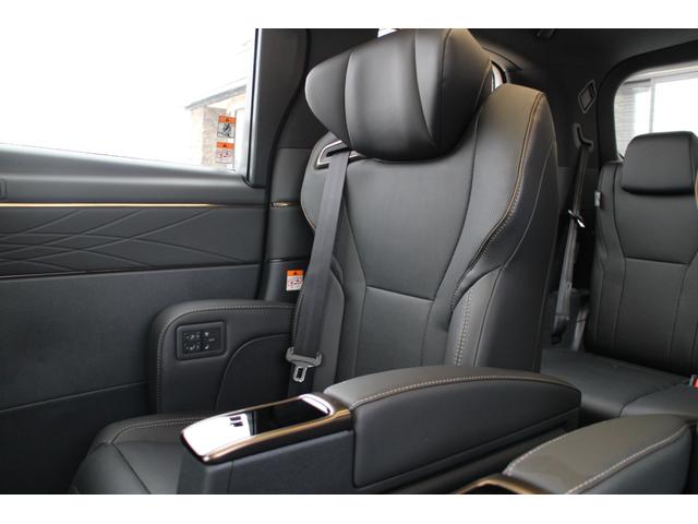 アルファードハイブリッド Ｚ　登録済み未使用車　トヨタチームメイト　アドバンストパーク＋パーキングサポートブレーキ＋アドバンストドライブ　ユニバーサルステップ　カラーヘッドアップディスプレイ　寒冷地仕様　左右独立ムーンルーフ（53枚目）