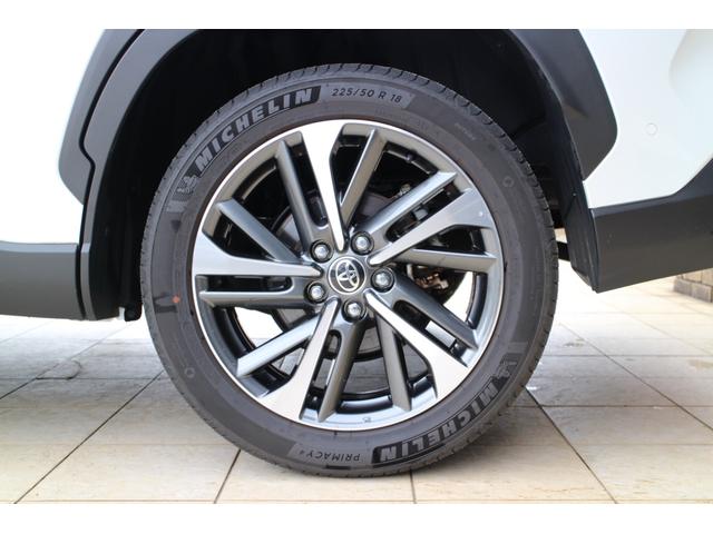 カローラクロス ハイブリッド　Ｚ　ワンオーナー　純正フルセグディスプレイオーディオ　全方位モニター　ＴＶキット　寒冷地仕様　パノラマルーフ　ＢＳＭ＋パーキングサポートブレーキ　置くだけ充電　スペアタイヤ　ＥＴＣ２．０　パワーバックドア（12枚目）