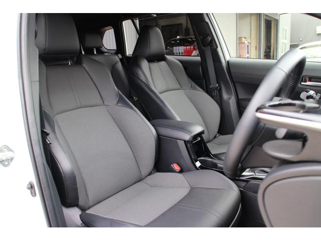 カローラクロス ハイブリッド　Ｚ　ワンオーナー　純正フルセグディスプレイオーディオ　全方位モニター　ＴＶキット　寒冷地仕様　パノラマルーフ　ＢＳＭ＋パーキングサポートブレーキ　置くだけ充電　スペアタイヤ　ＥＴＣ２．０　パワーバックドア（25枚目）