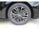 ヴェルファイアハイブリッド Ｚ　プレミア　４ＷＤ　デジタルインナーミラー　ユニバーサルステップ　フリップダウンモニター　ＥＴＣ２．０　携帯充電　ムーンルーフ　前後ドラレコ　両側パワスラ　パワーバックドア　レザーシート　パワーシート（8枚目）
