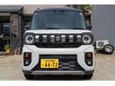 ハイブリッドＸＺ　４ＷＤ　届出済み未使用車　ワンオーナー　スズキセーフティサポート　両側パワースライドドア　ハンドルヒーター　クリアランスソナー　クルーズコントロール　シートヒーター　ＬＥＤヘッドライト　ＨＵＤ（9枚目）