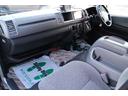 ＧＬ　４ＷＤ　１０人乗り　禁煙車　トイファクトリーキャンピングカー仕様　フルセグナビ　バックカメラ　ドライブレコーダー　ＥＴＣ　レーダー　フリップダウンモニター（28枚目）