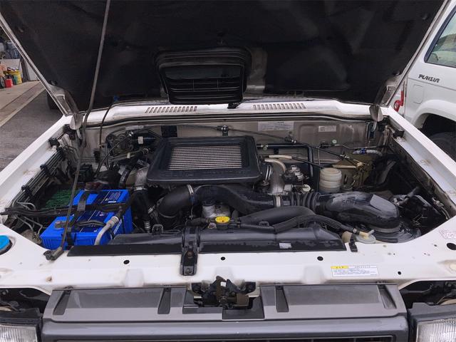 XSプレジール ショート 4WD パワーウインドウ エアコン ABS パワーステアリング 運・助手席エアバッグ ターボ CD 電動格納ミラー 16インチアルミホイール 禁煙車 純正サイドステップ 修復歴無し(17枚目)