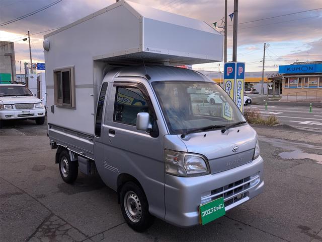 ジャンボ 4WD トラベルハウスL 小窓付き 5速マニュアル車 運転席エアバッグ ETC エアコン パワーウインドウ パワーステアリング キャンピングカー 修復歴無し(6枚目)