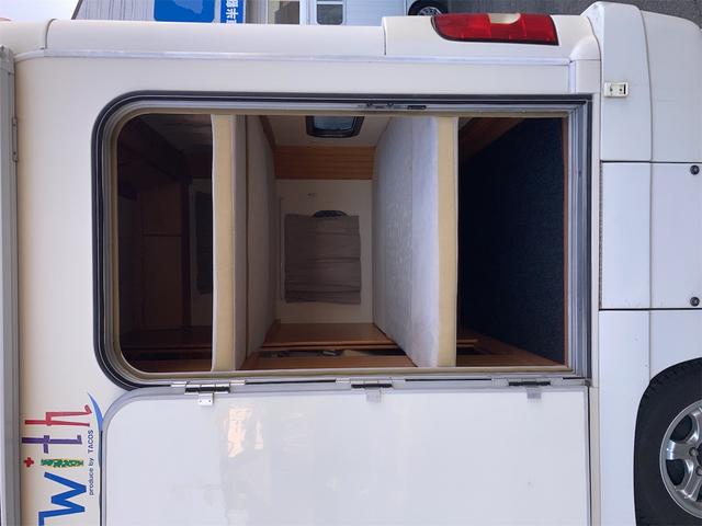 カムロード ベースグレード　キャンピングカー、タコス社製、ｗｉｔｈ、２段ベット兼用大型収納庫、９人就寝ＯＫ、走行充電、外部入力充電付き、ランチョ社製新品ショックアブソーバー、プレミアムタイプ新品フロントブレーキパッド交換済！（46枚目）