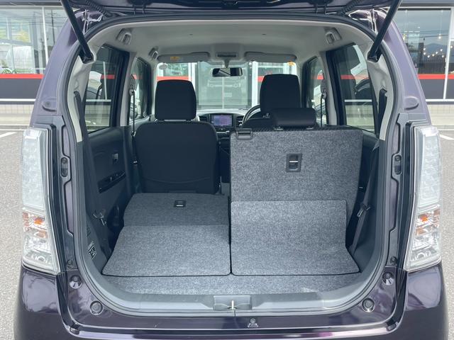 ワゴンＲスティングレー Ｘ　４ＷＤ　社外メモリーナビ＆バックカメラ　フルセグ　ＨＩＤライト　スマートキーアイドリングストップ　運転席シートヒーター　ベンチシート　純正１４アルミ　オートエアコン　革巻きステアリング（15枚目）