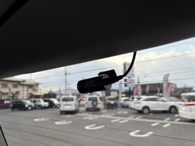 ヴェルファイアハイブリッド ＺＲ　ワンオーナー　純正ナビ＆フリップダウンモニター　Ｂｌｕｅｔｏｏｔｈ　リアカメラ両側パワスラ　純正１６ＡＷ　メモリー付パワーシート　ＨＩＤ　前後ドラレコ　フルセグ＆ＤＶＤ　ＥＴＣ　クルコン（22枚目）