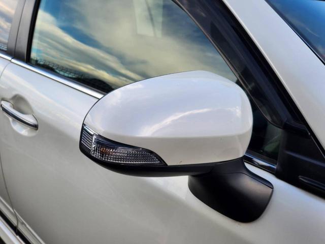 カローラフィールダー ハイブリッドＧ　ダブルバイビー　ＴＳＳ衝突被害軽減ブレーキ　レーンキープアシスト　ＬＥＤヘッドライト　ＡＨＢ　カロッツェリアメモリーナビ　Ｂｌｕｅｔｏｏｔｈ　フルセグ　ＥＴＣ　ハーフレザーシート　ブラック塗装１６アルミ（52枚目）