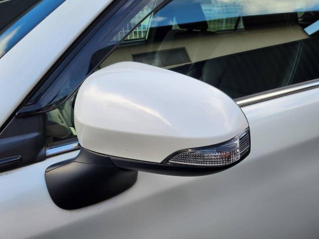 カローラフィールダー ハイブリッドＧ　ダブルバイビー　ＴＳＳ衝突被害軽減ブレーキ　レーンキープアシスト　ＬＥＤヘッドライト　ＡＨＢ　カロッツェリアメモリーナビ　Ｂｌｕｅｔｏｏｔｈ　フルセグ　ＥＴＣ　ハーフレザーシート　ブラック塗装１６アルミ（53枚目）