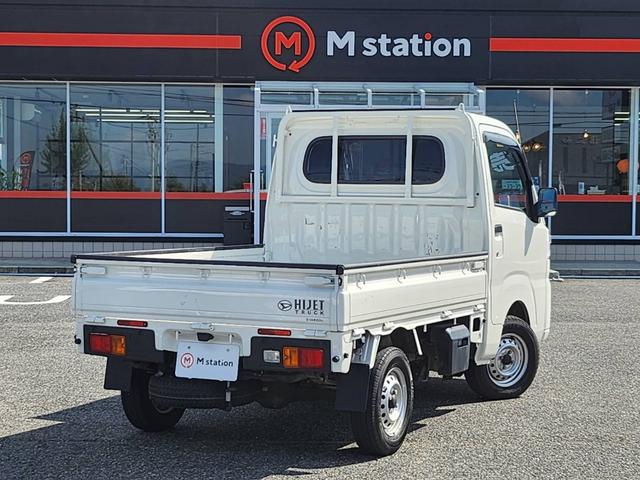 ハイゼットトラック スタンダード　電子制御式４ＷＤ　スマートアシスト　衝突被害軽減ブレーキ　車線逸脱警報　標識認識機能　前後方誤発進抑制　ＶＳＣ＆ＴＲＣ　アイドリングストップ　ヘッドライトレベライザー（6枚目）