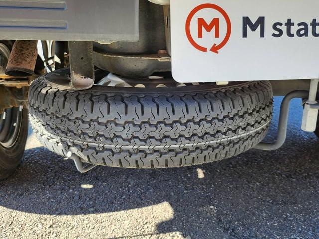 ハイゼットトラック スタンダード　電子制御式４ＷＤ　スマートアシスト　衝突被害軽減ブレーキ　車線逸脱警報　標識認識機能　前後方誤発進抑制　ＶＳＣ＆ＴＲＣ　アイドリングストップ　ヘッドライトレベライザー（31枚目）