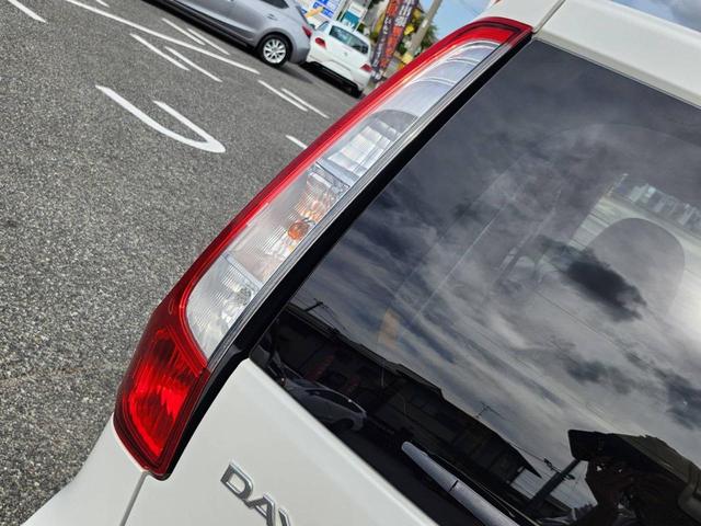 デイズ Ｘ　Ｖセレクション＋セーフティＩＩ　エマージェンシーブレーキ　横滑り防止　純正メモリーナビ　アラウンドビューモニター　フルセグ　Ｂｌｕｅｔｏｏｔｈ　スマートキー＆プッシュスタートスイッチ　社外１４インチアルミ　アイドリングストップ（49枚目）