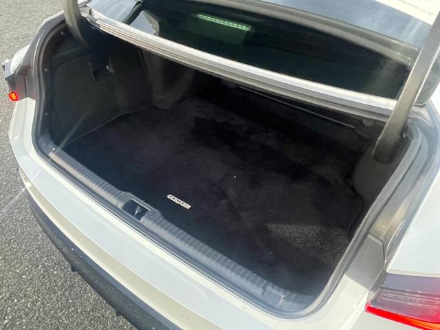 ＩＳ ＩＳ３００ｈ　Ｆスポーツ　４ＷＤ　ワンオーナー　全周囲カメラ　衝突軽減プリクラッシュ　寒冷地仕様　レーダークルーズコントロール　ステアリングヒーター　ドラレコ　ＥＴＣ２．０　オレンジキャリパー　純正１９アルミ（28枚目）