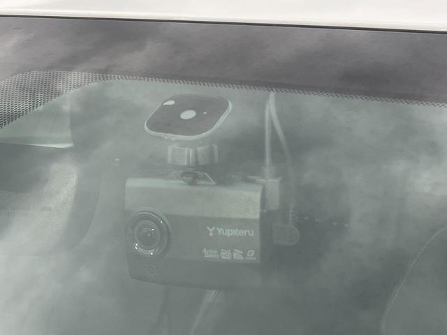 ＩＳ ＩＳ３００ｈ　Ｆスポーツ　４ＷＤ　ワンオーナー　全周囲カメラ　衝突軽減プリクラッシュ　寒冷地仕様　レーダークルーズコントロール　ステアリングヒーター　ドラレコ　ＥＴＣ２．０　オレンジキャリパー　純正１９アルミ（39枚目）