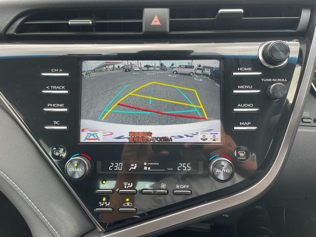 カムリ ＷＳブラックエディション　４ＷＤ　ワンオーナー　本革シート　運転席８ＷＡＹ助手席４ＷＡＹパワーシート　シートヒーター　Ｂｉ－ＢｅａｍＬＥＤヘッドライト　ＴＳＳプリクラッシュ　８型ディスプレイオーディオ　ブラック塗装１８アルミ（9枚目）