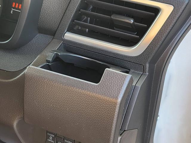 トール Ｇ　４ＷＤ　スマートアシスト　衝突被害軽減ブレーキ　誤発進抑制装置　レーンキープアシスト　パナソニックメモリーナビ　バックカメラ　Ｂｌｕｅｔｏｏｔｈ　両側パワースライドドア　スマートキー（29枚目）