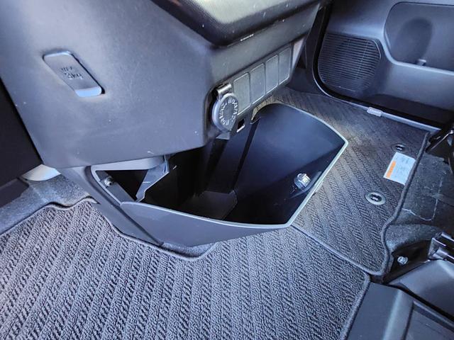 トール Ｇ　４ＷＤ　スマートアシスト　衝突被害軽減ブレーキ　誤発進抑制装置　レーンキープアシスト　パナソニックメモリーナビ　バックカメラ　Ｂｌｕｅｔｏｏｔｈ　両側パワースライドドア　スマートキー（53枚目）