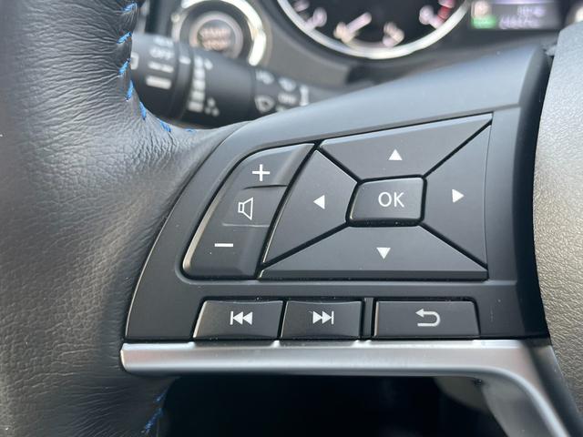 エクストレイル オーテック　ｉパッケージ　４ＷＤワンオーナー　プロパイロット　ブラックレザーシート　メモリーナビ＆アラウンドビュー　革巻きステアリング　デュアルマフラー　オーテック専用１９ＡＷ　ＬＥＤライト　踏み間違い衝突防止アシストＬＤＷ（13枚目）