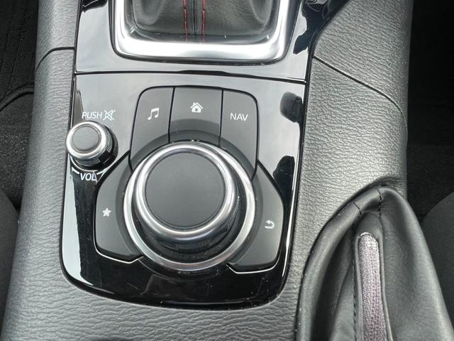 アクセラスポーツ １５Ｓ　４ＷＤ　スマートシティブレーキ　純正ナビ　地デジＴＶ　バックカメラ　　ＥＴＣ　Ｂｌｕｅｔｏｏｔｈ　ＥＧスターター　革巻きステアリング　ｉ－ｓｔｏｐ　純正１６アルミ　スマートキー（28枚目）