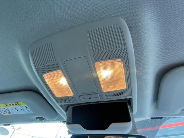 アクセラスポーツ １５Ｓ　４ＷＤ　スマートシティブレーキ　純正ナビ　地デジＴＶ　バックカメラ　　ＥＴＣ　Ｂｌｕｅｔｏｏｔｈ　ＥＧスターター　革巻きステアリング　ｉ－ｓｔｏｐ　純正１６アルミ　スマートキー（44枚目）