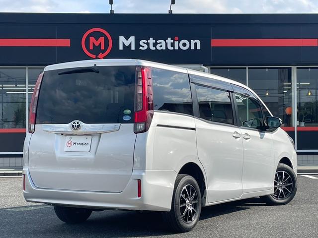 ノア Ｘ　４ＷＤ　ワンオーナー　トヨタセーフティセンス　衝突被害軽減ブレーキ　レーンキープアシスト　寒冷地仕様　純正メモリーナビ　バックカメラ　パワースライドドア　ＬＥＤライト　ＡＨＢ　ドライブレコーダー（2枚目）