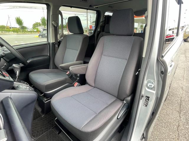 ノア Ｘ　４ＷＤ　ワンオーナー　トヨタセーフティセンス　衝突被害軽減ブレーキ　レーンキープアシスト　寒冷地仕様　純正メモリーナビ　バックカメラ　パワースライドドア　ＬＥＤライト　ＡＨＢ　ドライブレコーダー（27枚目）