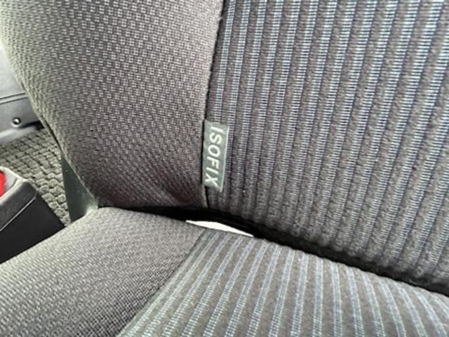 ノア Ｘ　４ＷＤ　ワンオーナー　トヨタセーフティセンス　衝突被害軽減ブレーキ　レーンキープアシスト　寒冷地仕様　純正メモリーナビ　バックカメラ　パワースライドドア　ＬＥＤライト　ＡＨＢ　ドライブレコーダー（32枚目）