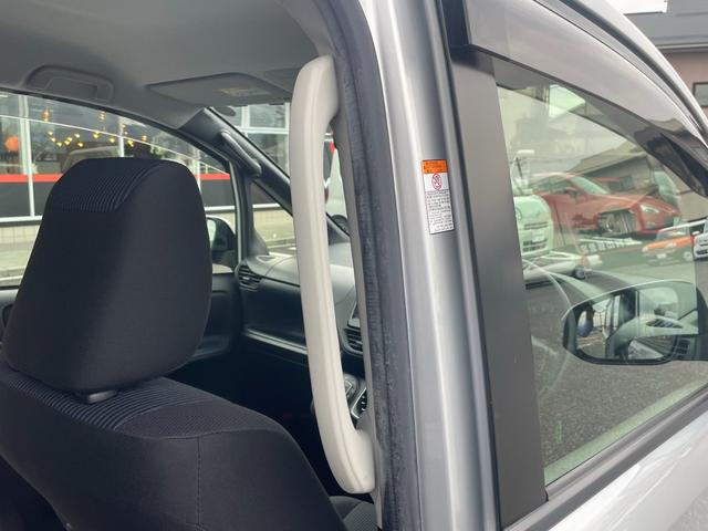 ノア Ｘ　４ＷＤ　ワンオーナー　トヨタセーフティセンス　衝突被害軽減ブレーキ　レーンキープアシスト　寒冷地仕様　純正メモリーナビ　バックカメラ　パワースライドドア　ＬＥＤライト　ＡＨＢ　ドライブレコーダー（39枚目）