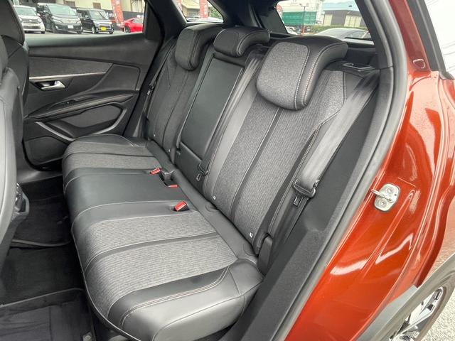 3008 GTライン アクティブセーフティブレーキ パノラミックサンルーフ ハンズフリー電動テールゲート フルLEDライト アクティブクルーズコントロール アドバンスグリップコントロール 純正ナビ ワイドバックカメラ(11枚目)