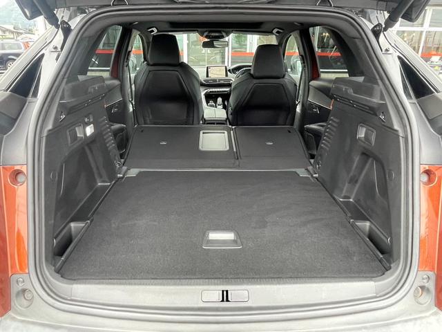 3008 GTライン アクティブセーフティブレーキ パノラミックサンルーフ ハンズフリー電動テールゲート フルLEDライト アクティブクルーズコントロール アドバンスグリップコントロール 純正ナビ ワイドバックカメラ(21枚目)