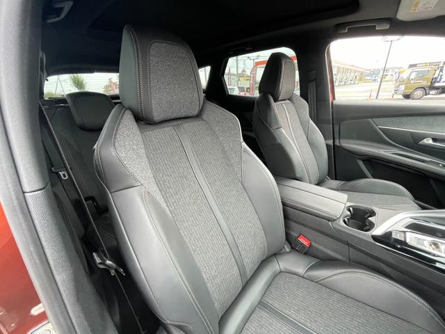 3008 GTライン アクティブセーフティブレーキ パノラミックサンルーフ ハンズフリー電動テールゲート フルLEDライト アクティブクルーズコントロール アドバンスグリップコントロール 純正ナビ ワイドバックカメラ(23枚目)