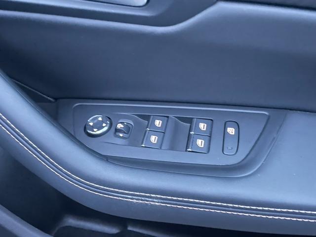 508 GT ブルーHDi アクティブセーフティブレーキ アクティブクルーズコントロール レーンポジショニングアシスト フルLEDライト ハンズフリー電動リアゲート FOCALサウンド 8WAY電動シート&ヒーター 純正ナビ(26枚目)